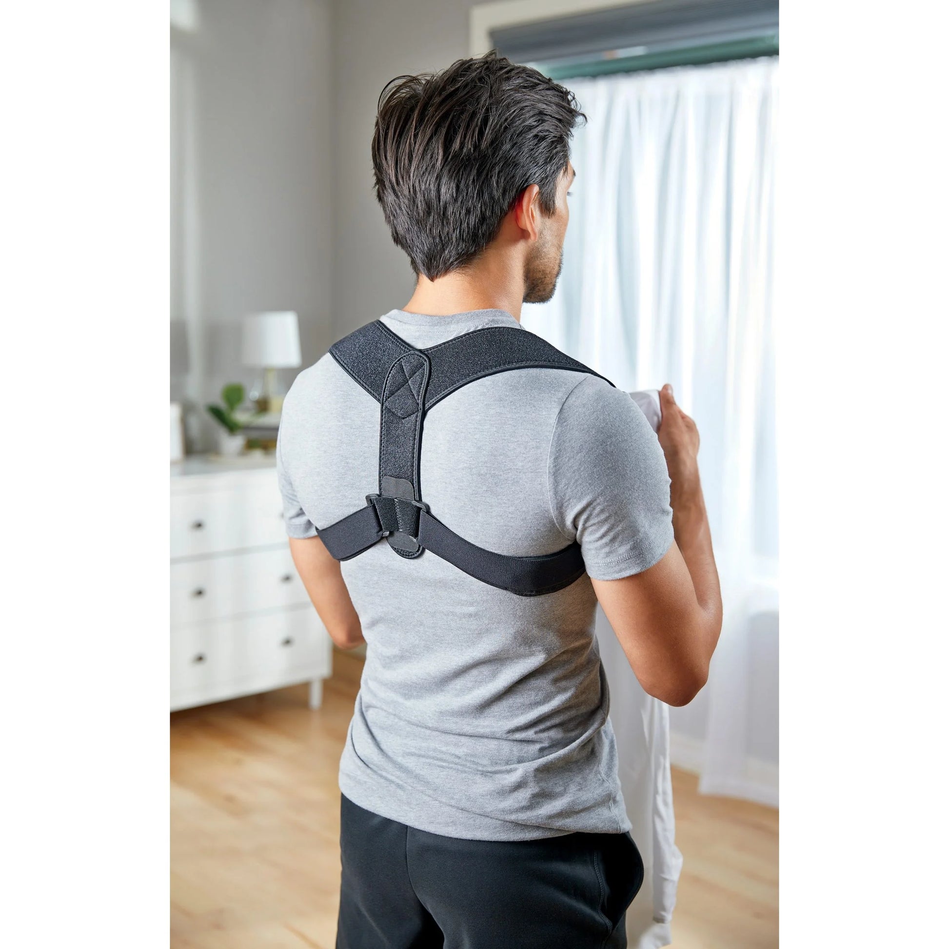 Posture Corrector, Unisex, Adjustable Brace, One Size Fits Most - SPORT ET SANTÉ HUMAIN